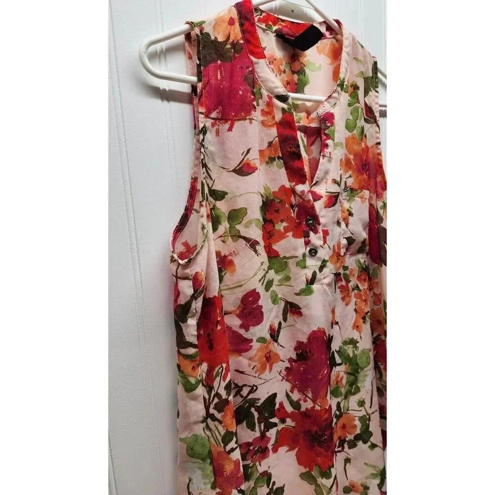 Ultra Flirt Sleeveless Floral Sheer Shirt - Picture 4 of 10